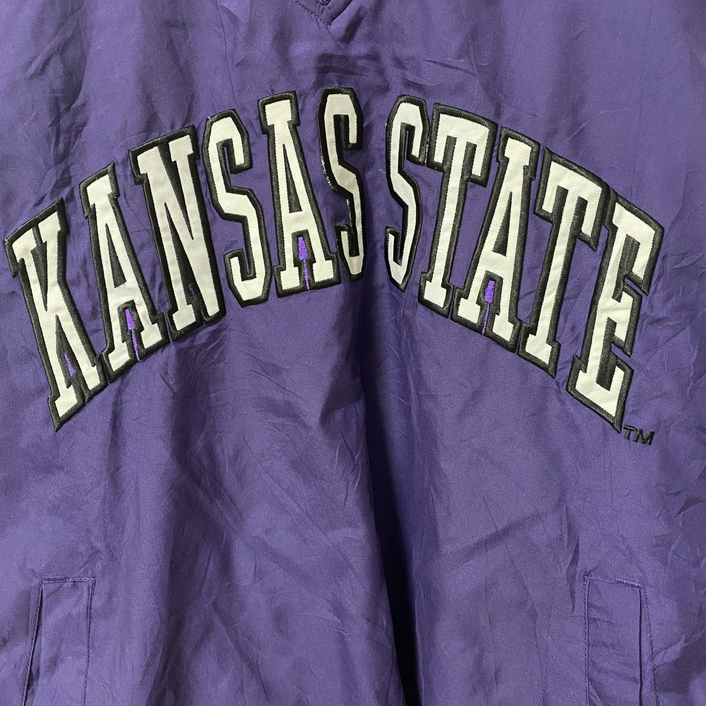 古着 used　CRABLE SPORTSWEAR　長袖カレッジ刺繍ナイロンプルオーバー　カンザス州立大学　レトロ　XLサイズ