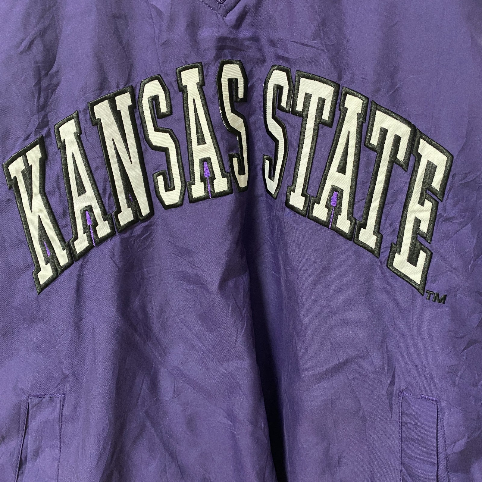古着 used　CRABLE SPORTSWEAR　長袖カレッジ刺繍ナイロンプルオーバー　カンザス州立大学　レトロ　XLサイズ