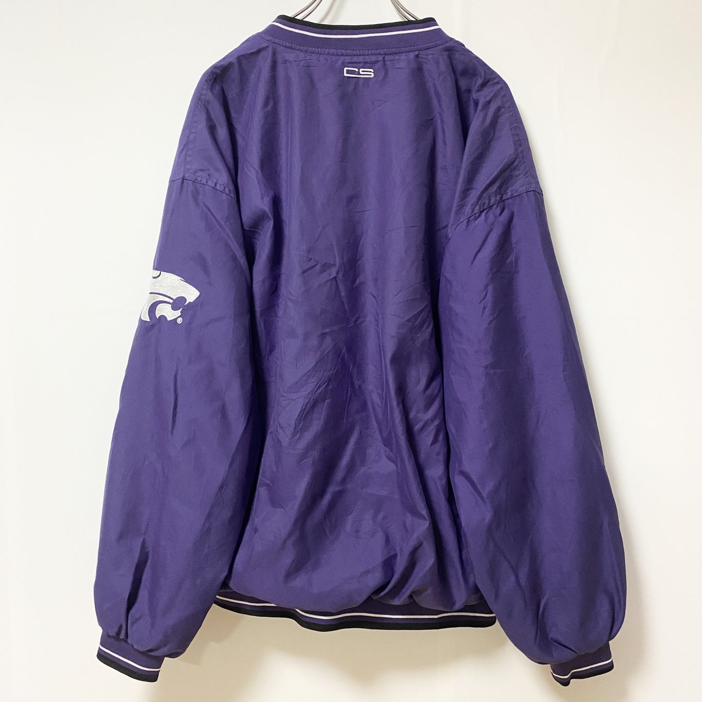 古着 used　CRABLE SPORTSWEAR　長袖カレッジ刺繍ナイロンプルオーバー　カンザス州立大学　レトロ　XLサイズ