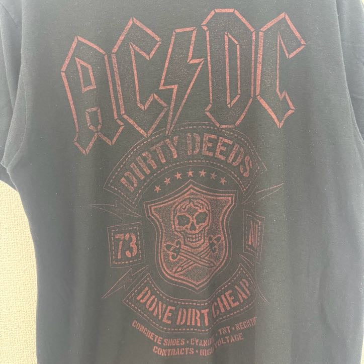 古着 used　AC/DC　エーシーディーシー　半袖バンドプリントTシャツ　クルーネック　ロック　ドクロ　レトロ　黒　ブラック