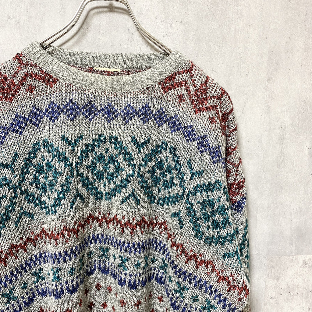 古着 used　長袖総柄ニット　セーター　ビックシルエット　クルーネック　ジャガード　秋冬服　マトンスリーブ　XLサイズ