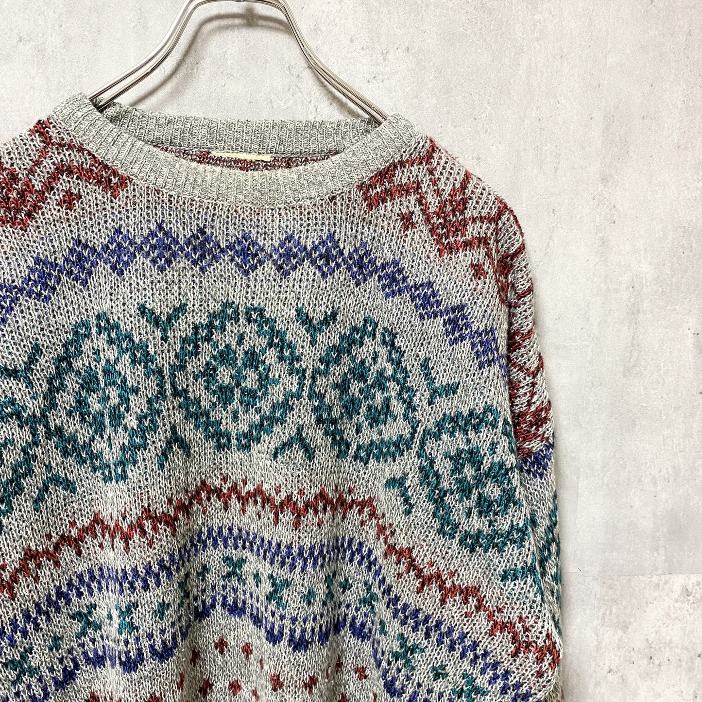 古着 used　長袖総柄ニット　セーター　ビックシルエット　クルーネック　ジャガード　秋冬服　マトンスリーブ　XLサイズ