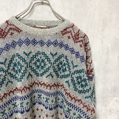 古着 used　長袖総柄ニット　セーター　ビックシルエット　クルーネック　ジャガード　秋冬服　マトンスリーブ　XLサイズ