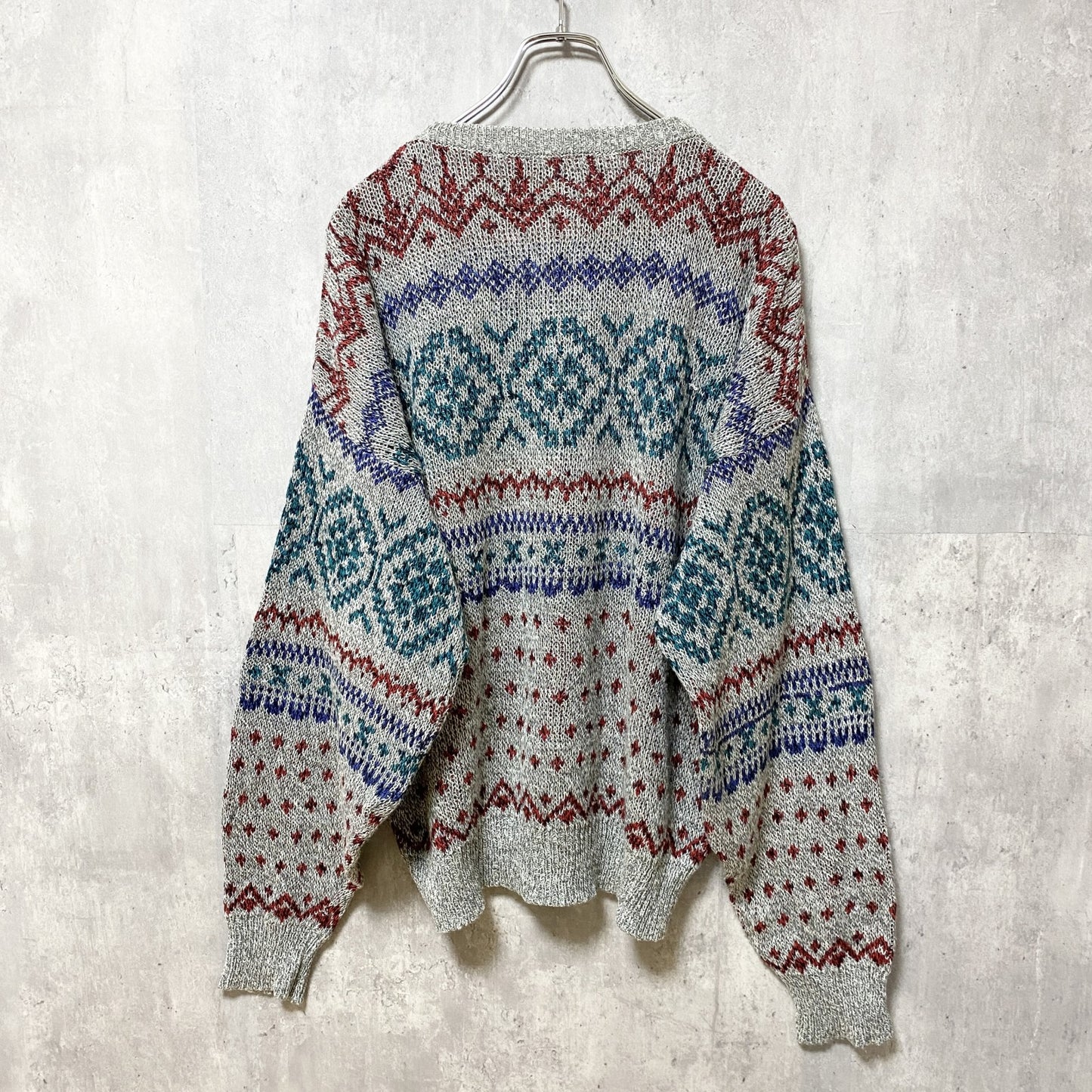 古着 used　長袖総柄ニット　セーター　ビックシルエット　クルーネック　ジャガード　秋冬服　マトンスリーブ　XLサイズ