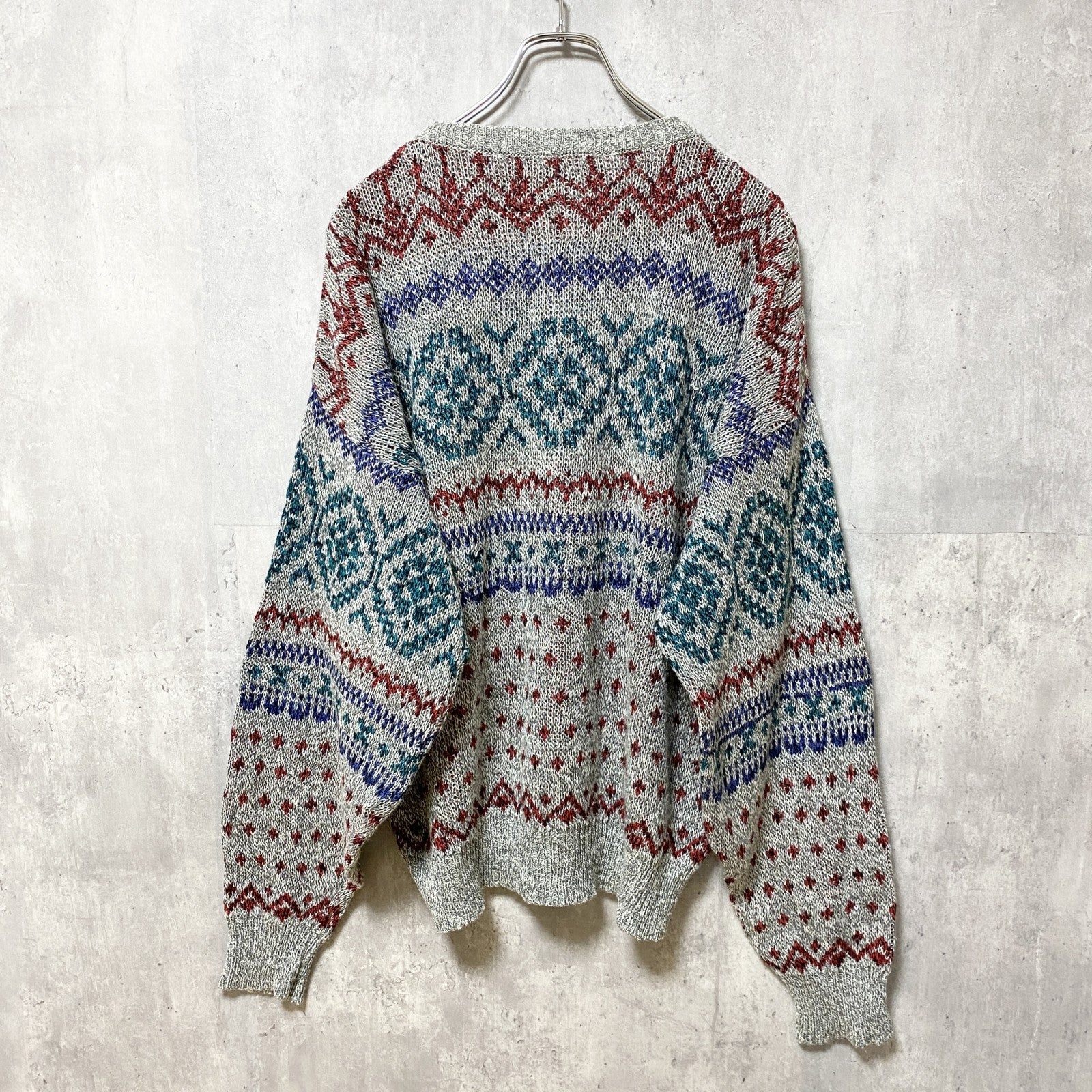 古着 used　長袖総柄ニット　セーター　ビックシルエット　クルーネック　ジャガード　秋冬服　マトンスリーブ　XLサイズ