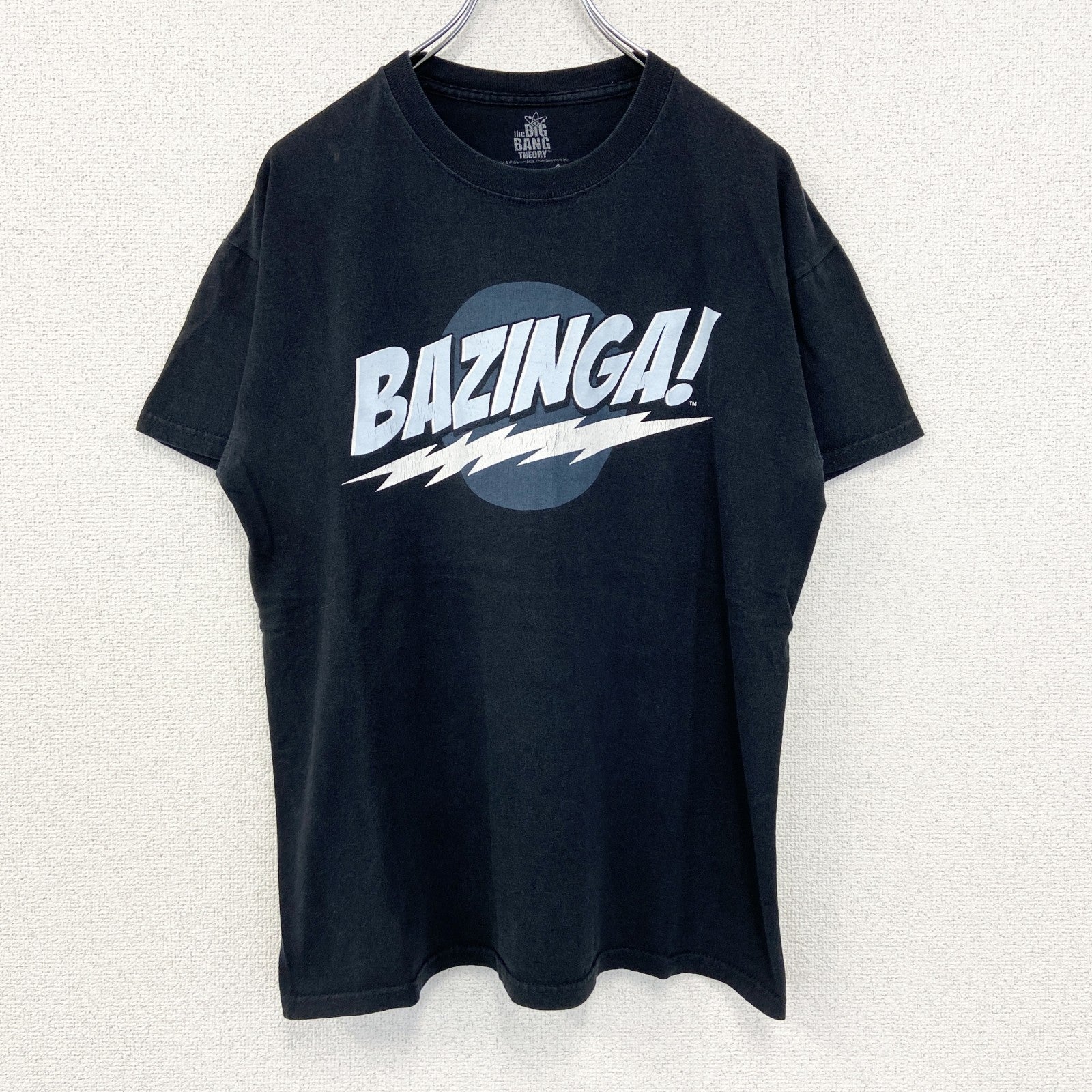 古着 used　the BIG BANG THEORY　半袖プリントTシャツ　BAZINGA！　クルーネック　黒　Mサイズ