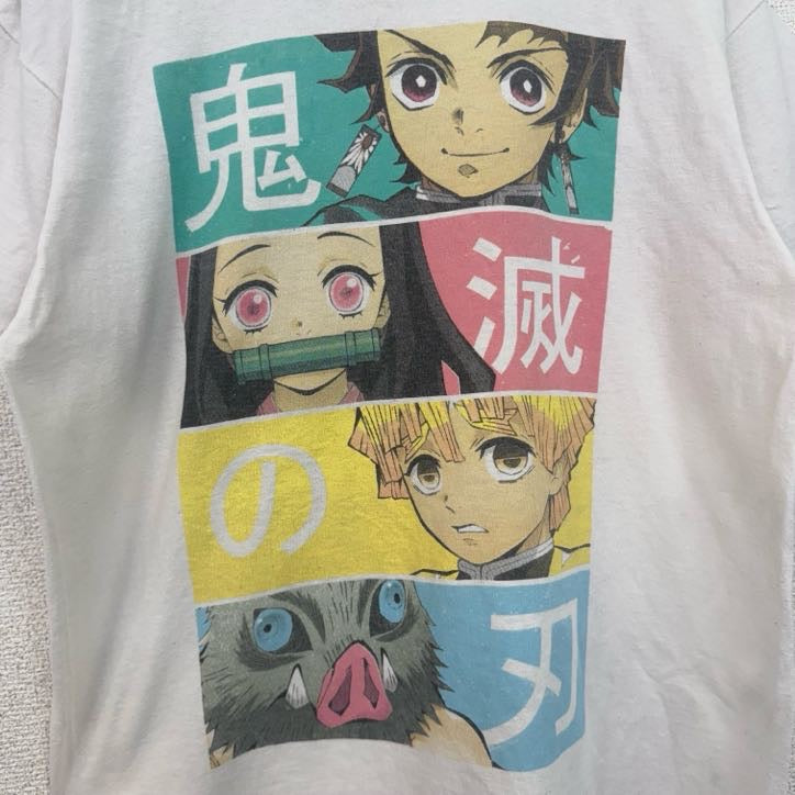 古着 used　鬼滅の刃　半袖アニメプリントTシャツ　ジャンプ　JUMP　クルーネック　レトロデザイン　白　ホワイト　Mサイズ