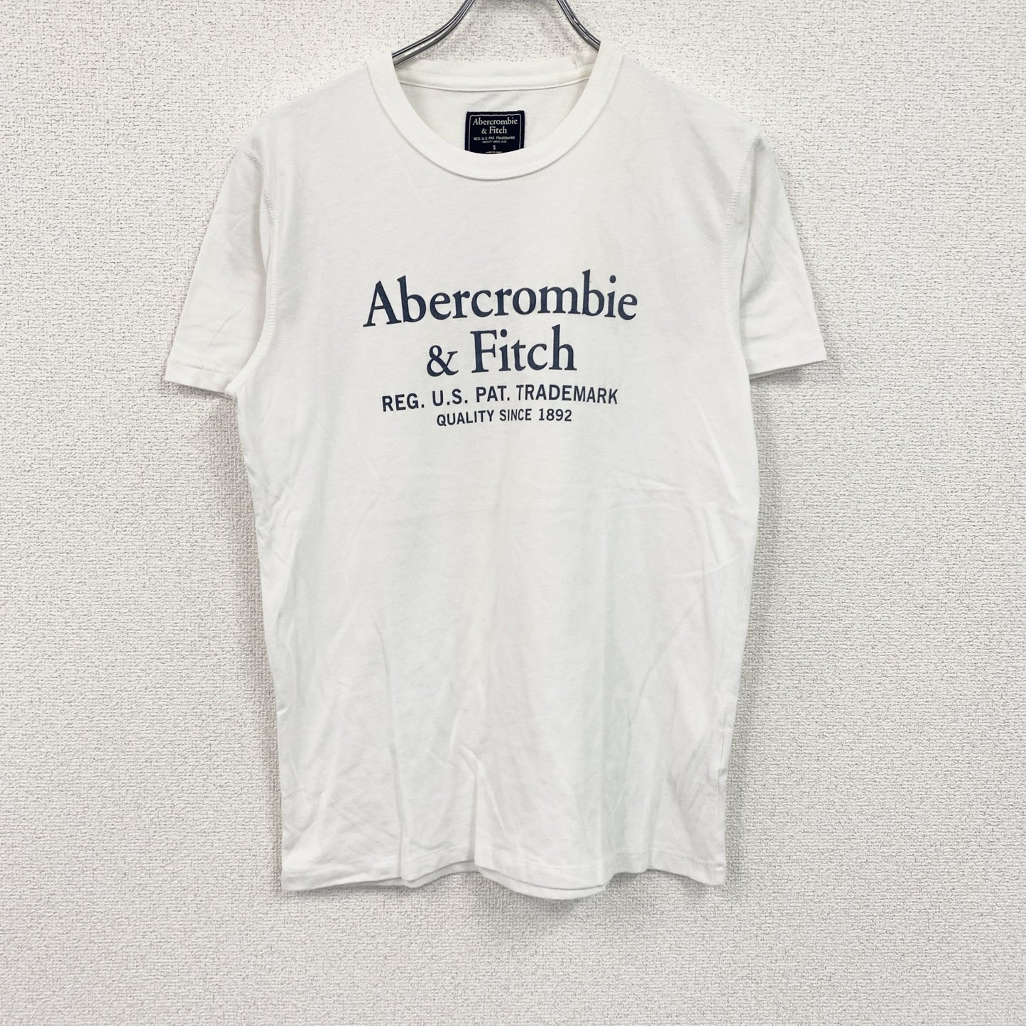 Abercrombie&Fitch　アバクロンビー&フィッッチ　半袖プリントTシャツ　シングルステッチ　白　ホワイト　Sサイズ