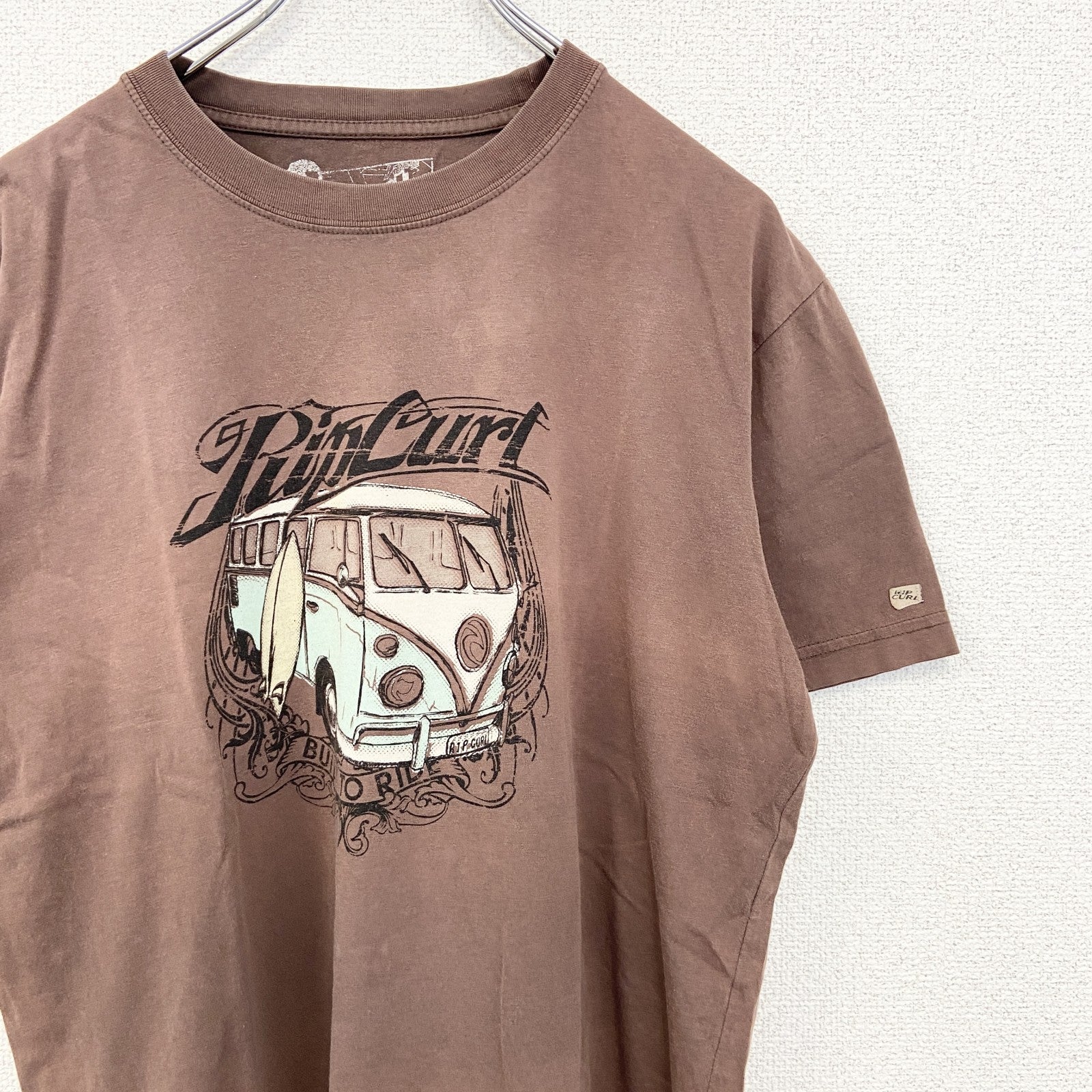 古着 used　RIP CURL　半袖プリントＴシャツ　フォルクスワーゲン　ワーゲンバス　クルーネック　レトロ　茶色　Lサイズ