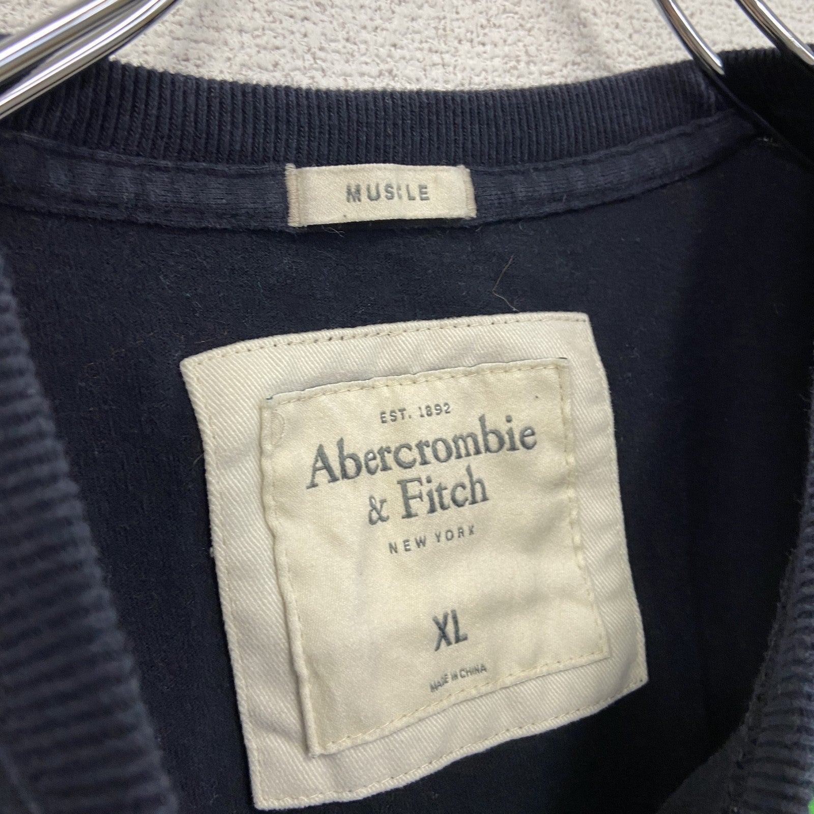 Abercorombie &Fitch　半袖プリントTシャツ　黒　ブラック　XLサイズ