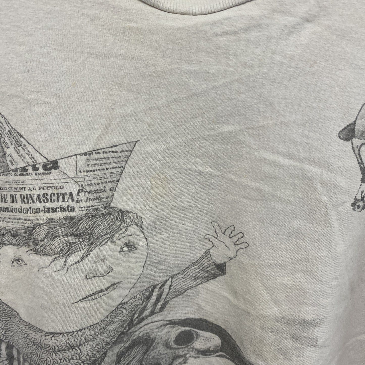 Threadless　スレッドレス　ロジェリオプール　半袖プリントイラストTシャツ　クルーネック　灰色　グレー　Lサイズ