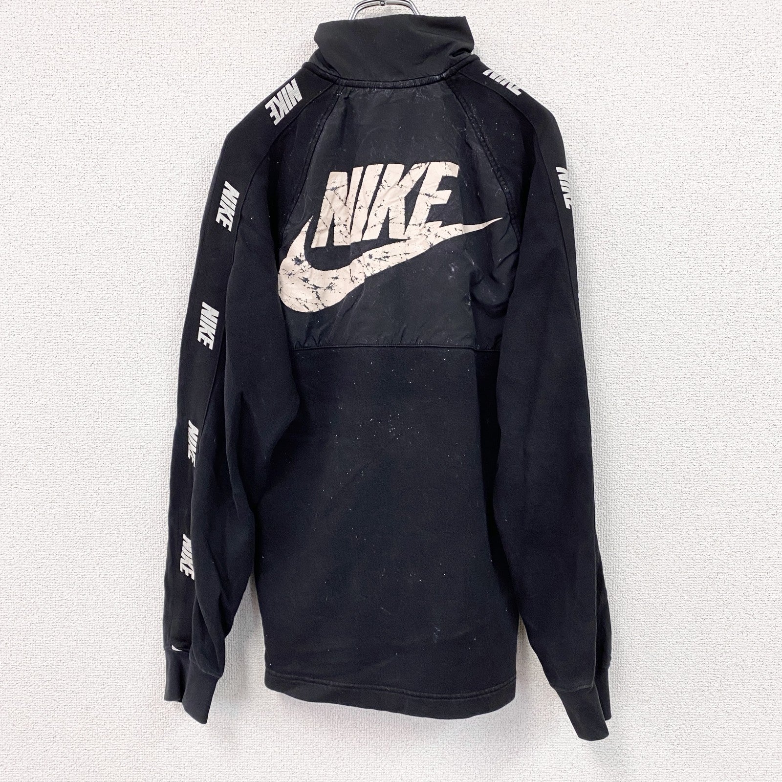 NIKE　ナイキ　長袖ハーフジップジャケット　黒　ブラック　XSサイズ