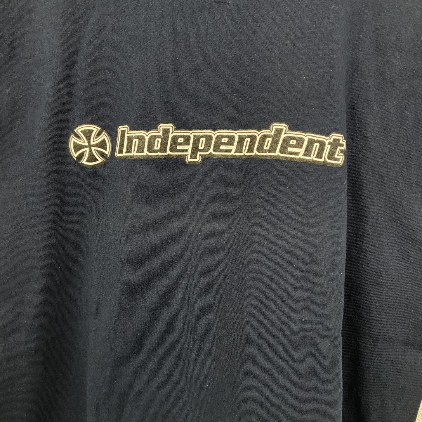 古着 used　NHS　半袖プリントＴシャツ　independent　カジュアルデザイン　クルーネック　レトロ　ネイビー　Lサイズ