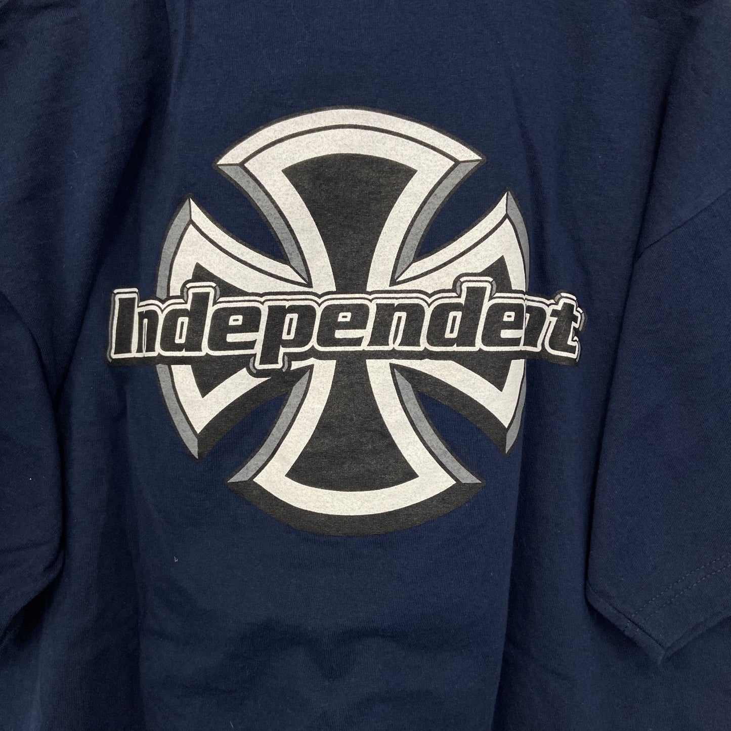 古着 used　NHS　半袖プリントＴシャツ　independent　カジュアルデザイン　クルーネック　レトロ　ネイビー　Lサイズ