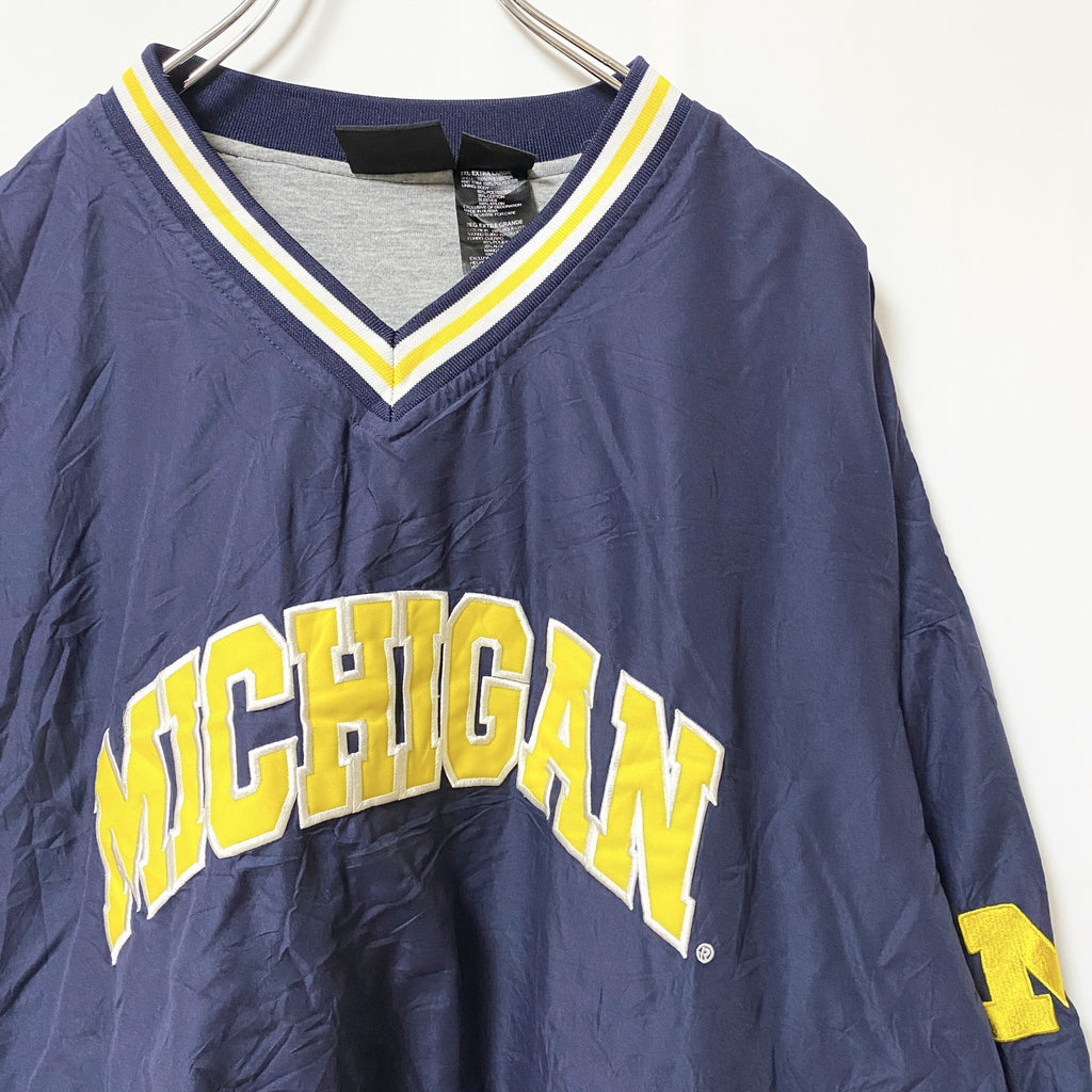 古着 used　TEAM ATHLETICS　長袖ナイロンプルオーバー　刺繍デザイン　ミシガン州　ビッグシルエット　XXLサイズ