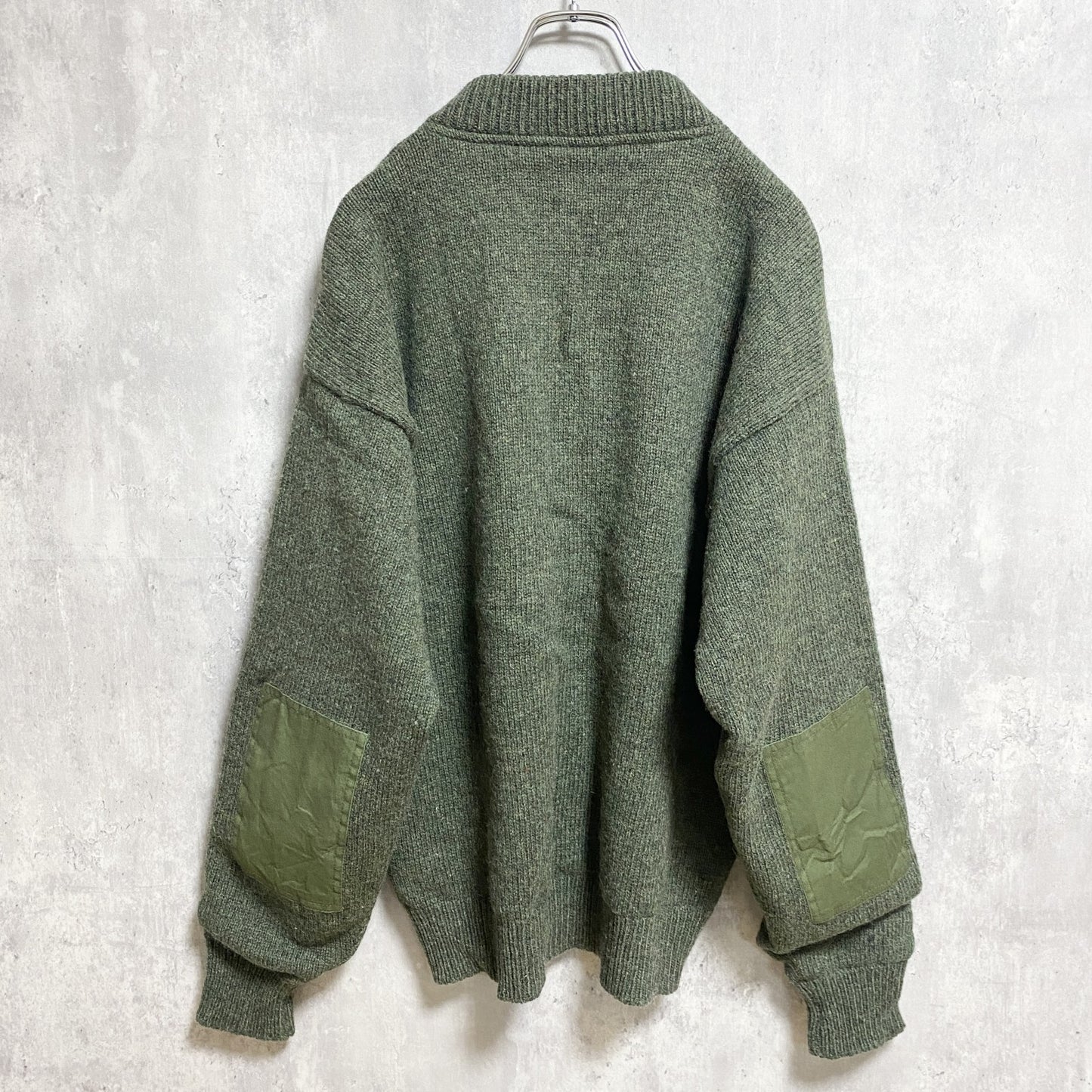 古着 used　～80s　Cabela's カベラス　ヴィンテージ　長袖ハーフボタンニット　セーター　カーキ　肘あて　Lサイズ