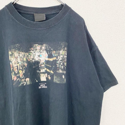 古着 used　OUTTA THIS WORLD　半袖フォトプリントTシャツ　クルーネック　黒　ブラック　春夏服　XLサイズ