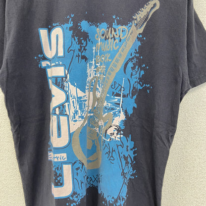 古着 used　LEVI’S リーバイス　半袖プリントＴシャツ　エレキギター　カジュアル　クルーネック　ネイビー　Lサイズ
