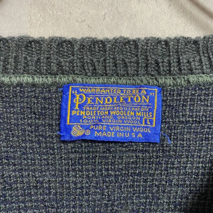 古着 used　70s　PENDLETON ペンドルトン　長袖ノルディック柄ニット　セーター　雪刺繍　ヴィンテージ　Lサイズ