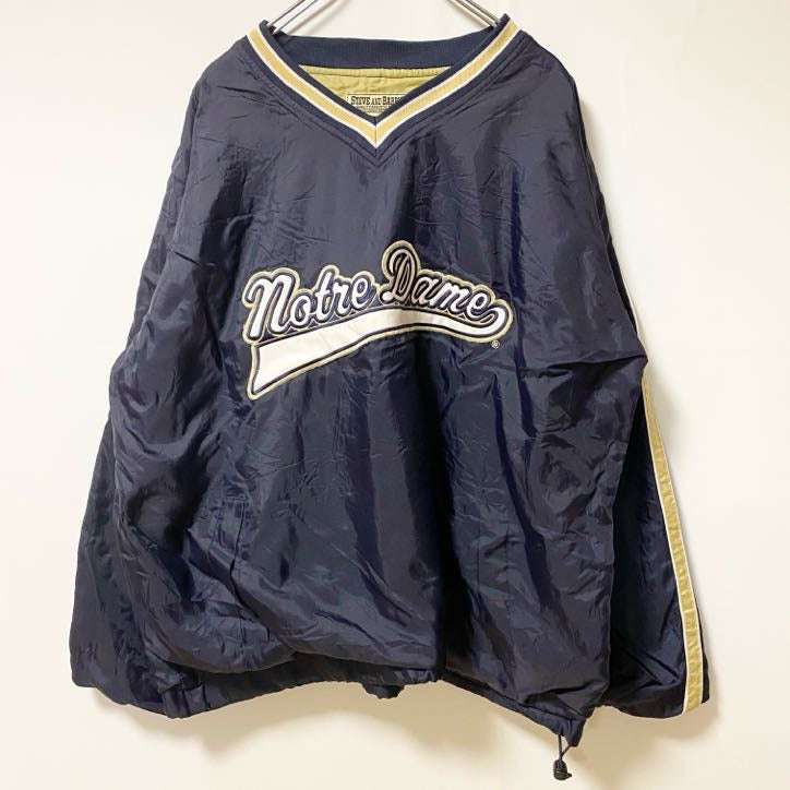 古着 used　STEVE AND BARRY'S　長袖カレッジ刺繍ナイロンプルオーバー　ノートルダム大学　ネイビー　Lサイズ