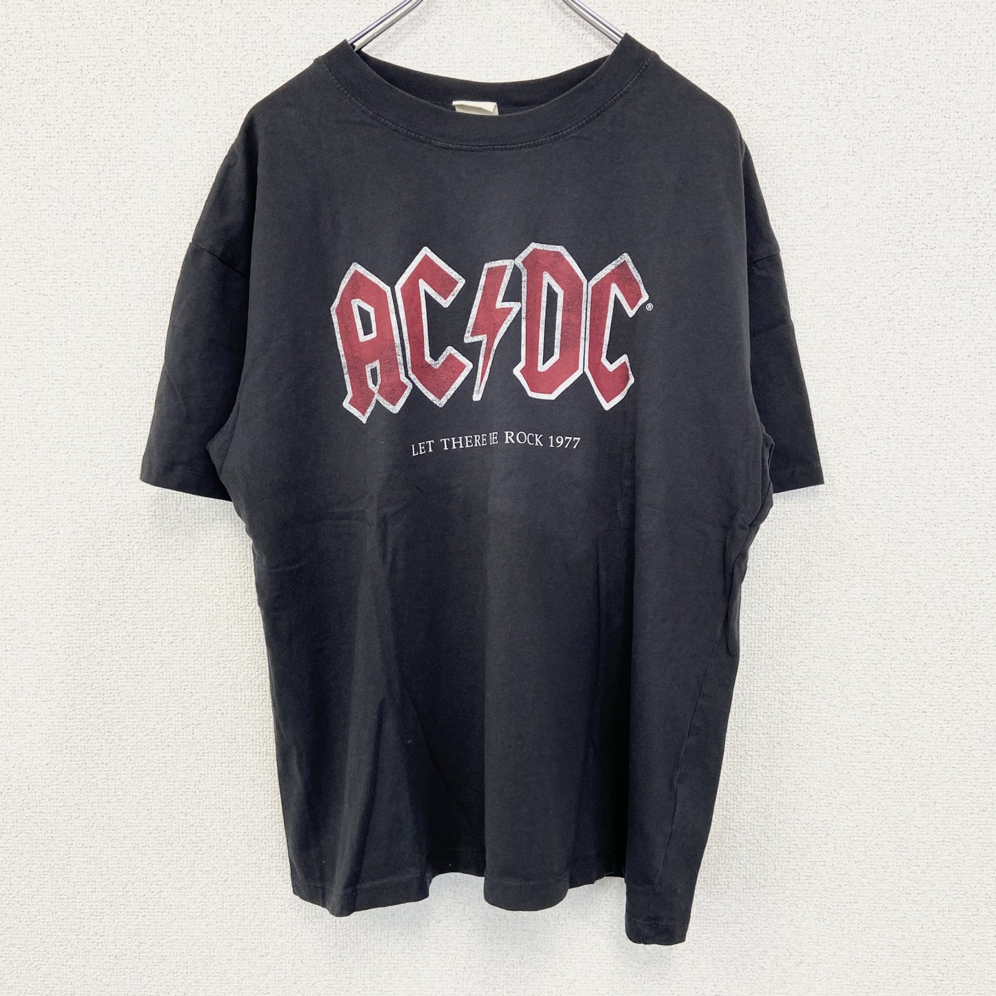 古着 used　H&M　エイチ & エム　AC/DC　半袖バンドプリントTシャツ　カジュアルデザイン　クルーネック　黒　Mサイズ
