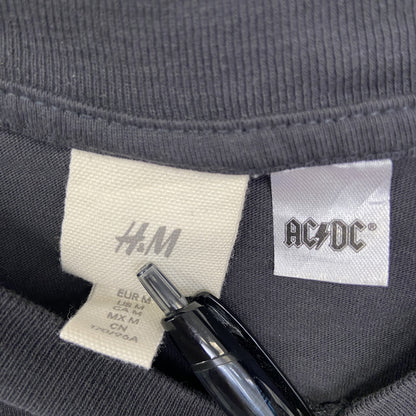 古着 used　H&M　エイチ & エム　AC/DC　半袖バンドプリントTシャツ　カジュアルデザイン　クルーネック　黒　Mサイズ