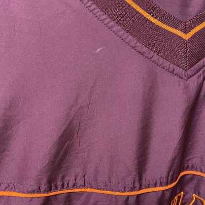 古着 used RED OAK　長袖刺繍ナイロンプルオーバー　ウインドブレーカー　VIRGINIA TECH　ボルドー　Mサイズ