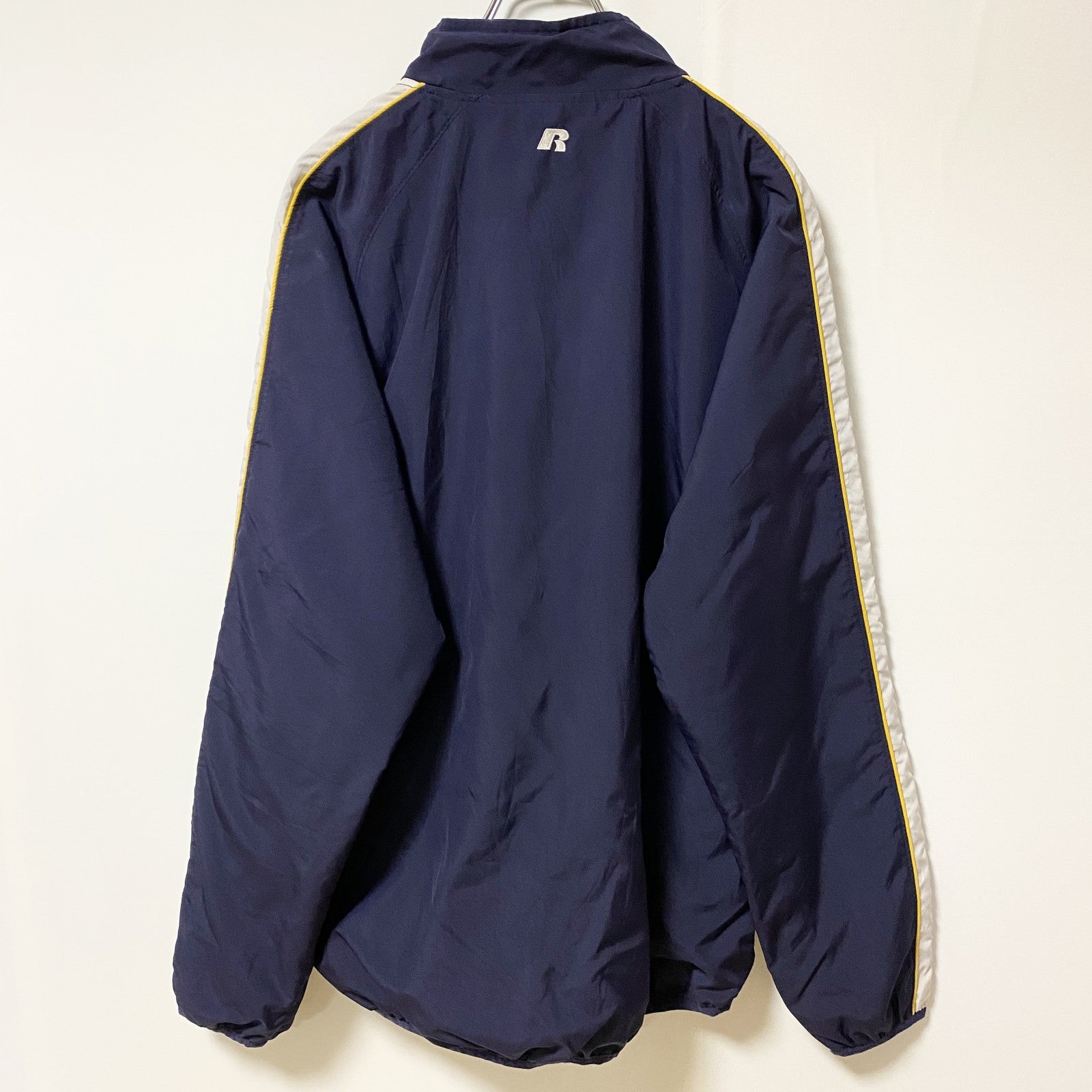古着 used　RUSSELL ATHLETIC　長袖フルジップナイロンジャケット　刺繍デザイン　ネイビー　紺　Mサイズ