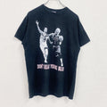 GILDAN　ギルダン　カイリーアービング　半袖プリントTシャツ　黒　ブラック　Mサイズ