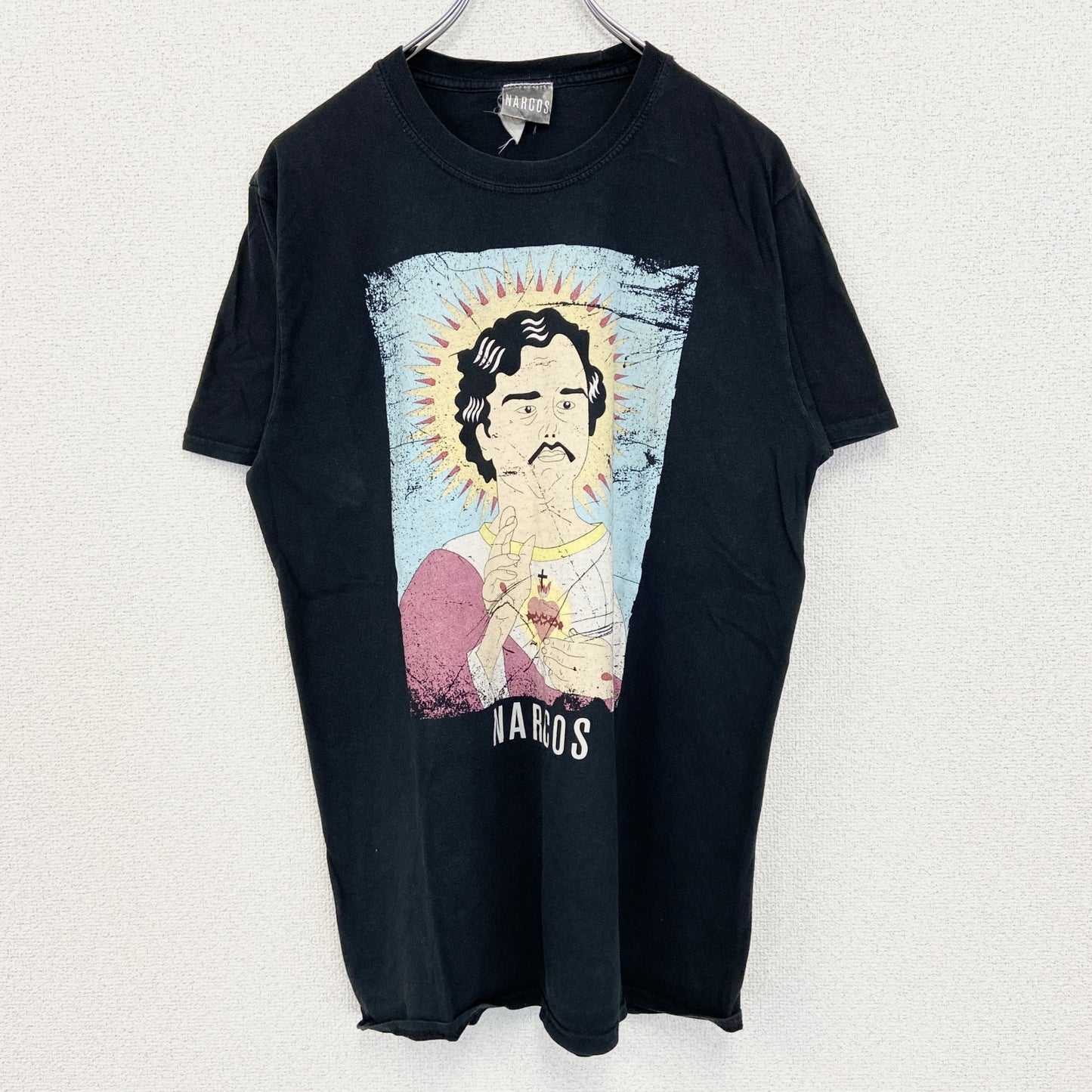 古着 used　NARCOS　ナルコス　半袖オリジナルプリントTシャツ　海外ドラマ　カジュアルデザイン　クルーネック　黒　Lサイズ