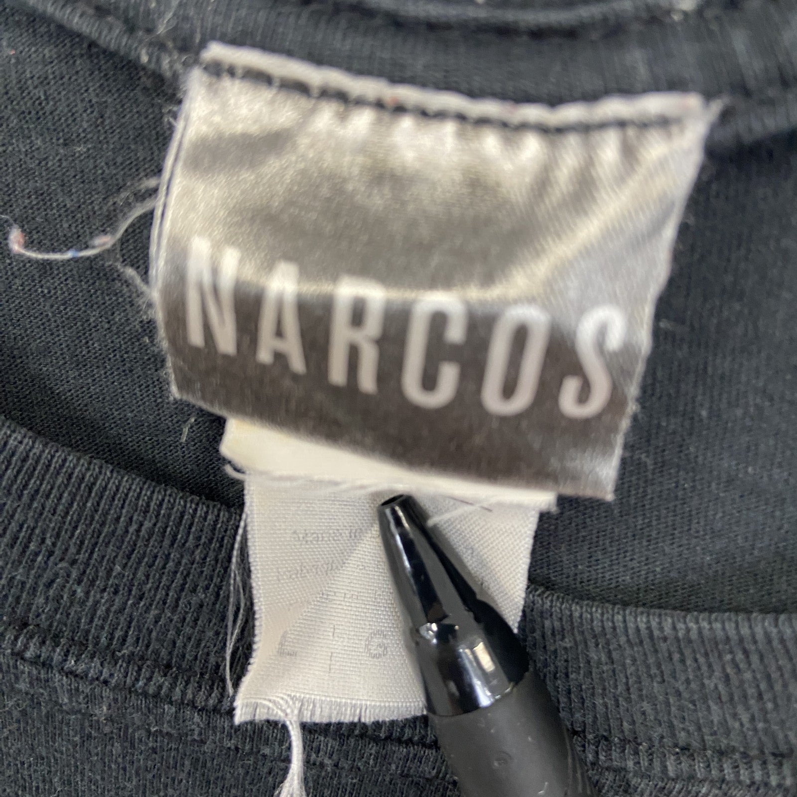 古着 used　NARCOS　ナルコス　半袖オリジナルプリントTシャツ　海外ドラマ　カジュアルデザイン　クルーネック　黒　Lサイズ