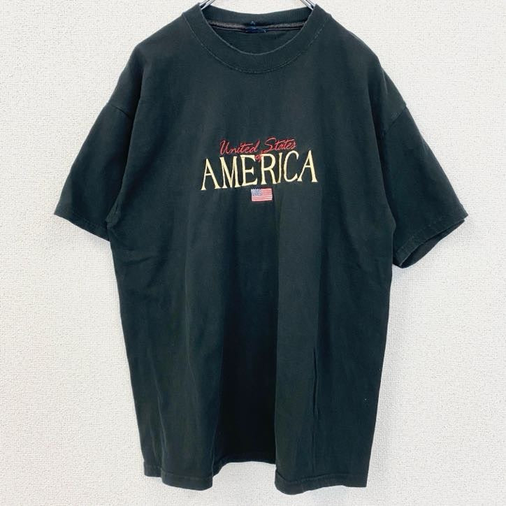 古着 used　半袖刺繍Tシャツ　AMERICA　アメリカ　星条旗　国旗　クルーネック　レトロデザイン　黒　ブラック　
