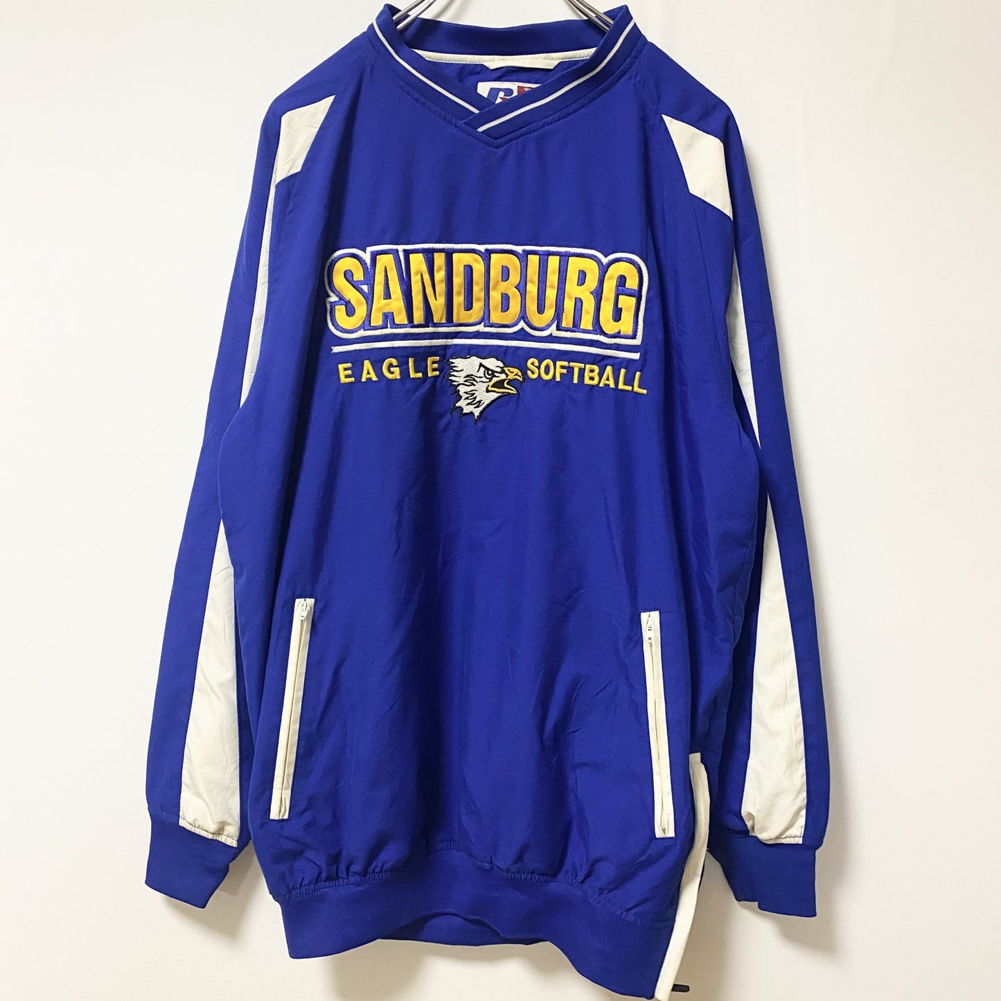 古着 used　RUSSELL ATHLETIC　長袖刺繍ナイロンプルオーバー　ウィンドブレーカー　 ブルー　XLサイズ