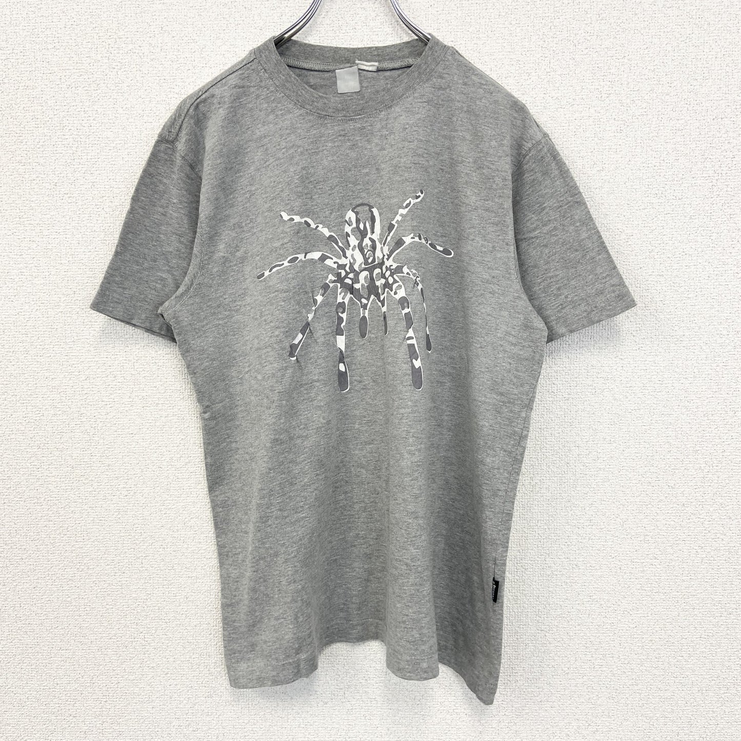 00s　LooKS4u　半袖プリントアニマルTシャツ　スパイダー　蜘蛛　クルーネック　ヴィンテージ　灰色　グレー