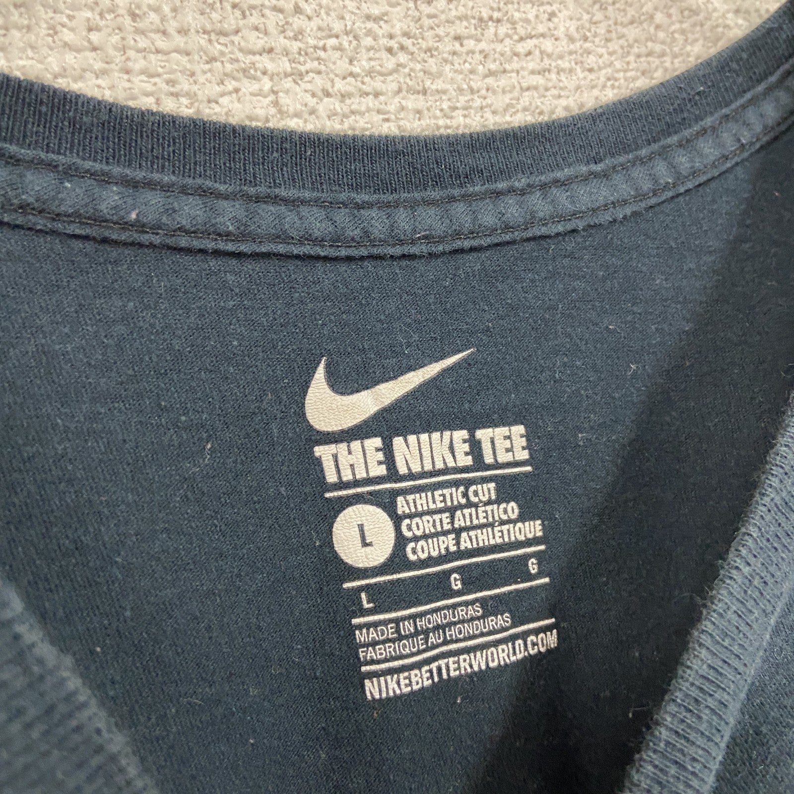 NIKE　ナイキ　半袖ネオンプリントTシャツ　黒　ブラック　Lサイズ