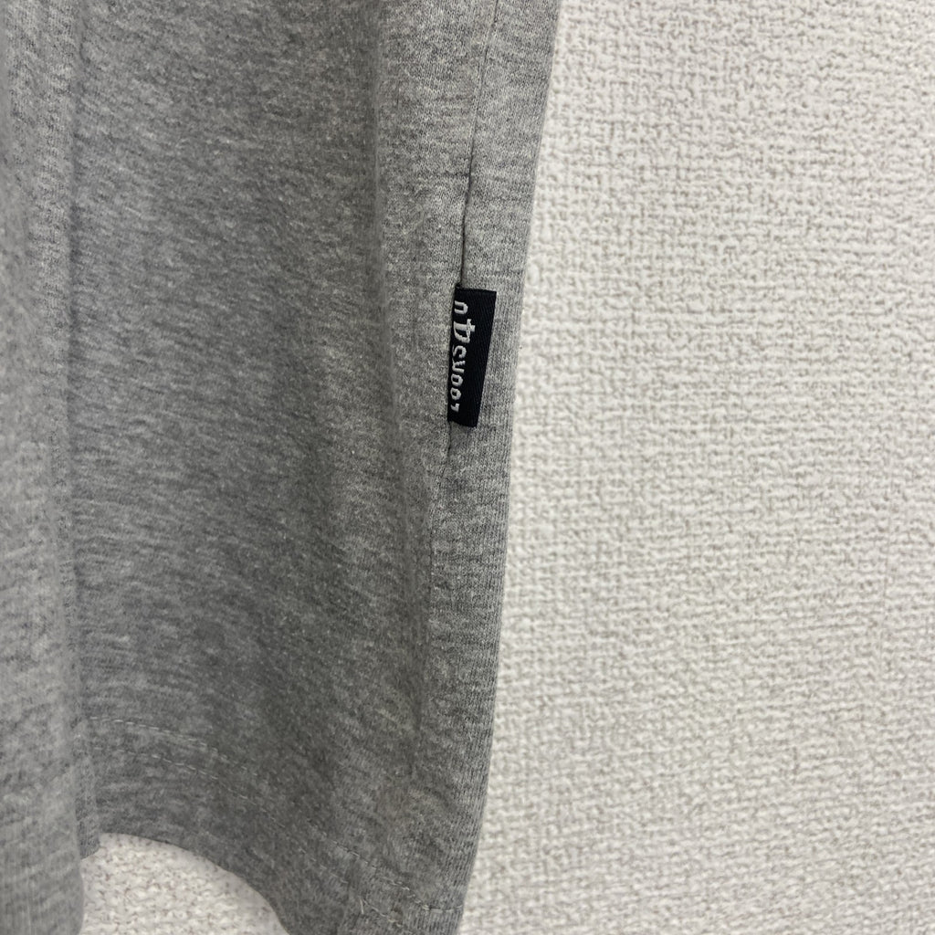 00s　LooKS4u　半袖プリントアニマルTシャツ　スパイダー　蜘蛛　クルーネック　ヴィンテージ　灰色　グレー
