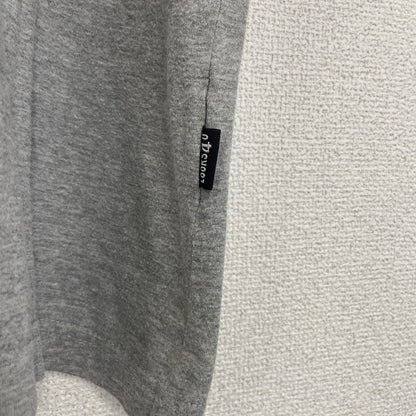 00s　LooKS4u　半袖プリントアニマルTシャツ　スパイダー　蜘蛛　クルーネック　ヴィンテージ　灰色　グレー