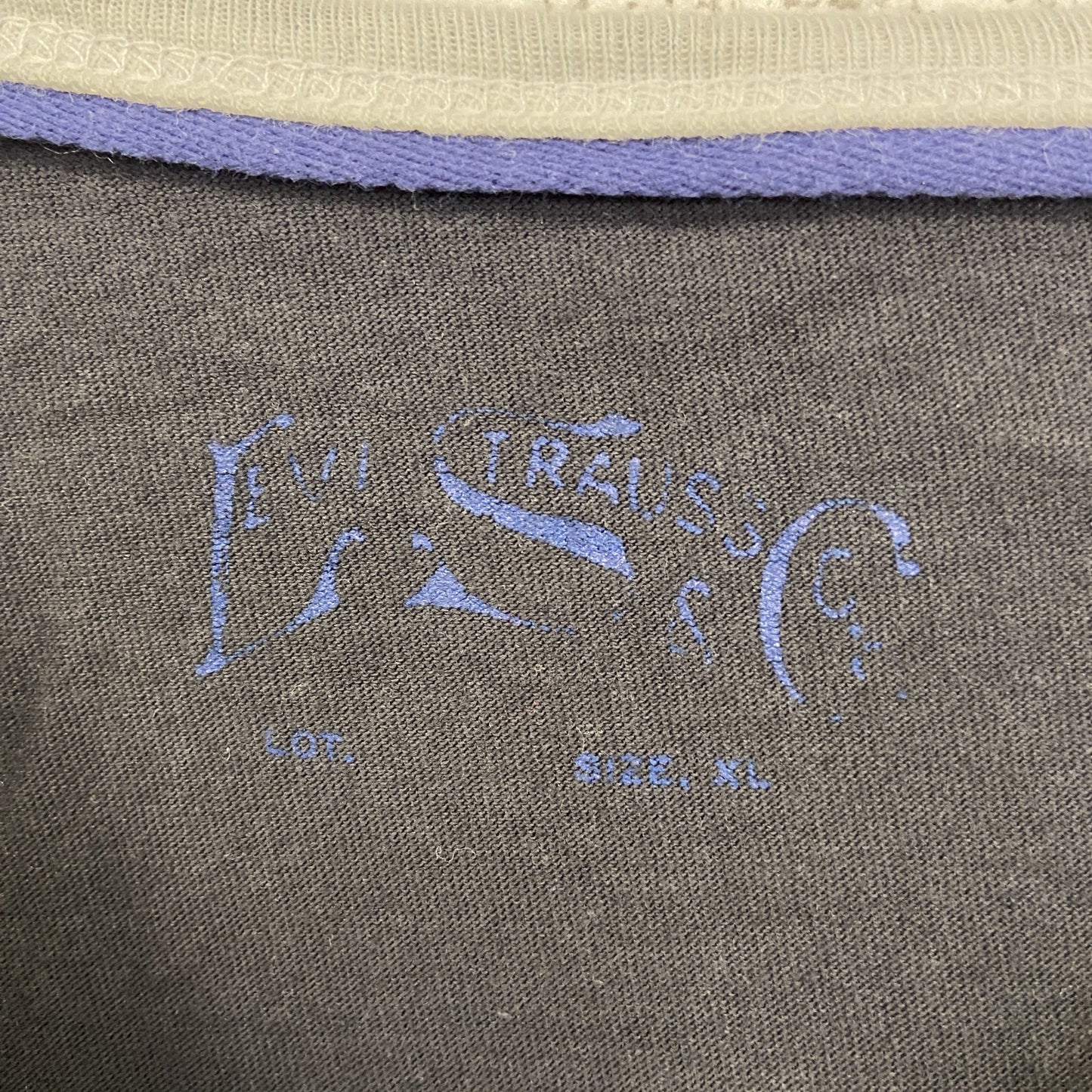 古着 used　LEVI’S　リーバイス　半袖プリントTシャツ　シングルステッチ　クルーネック　黒　白　バイカラー　XLサイズ