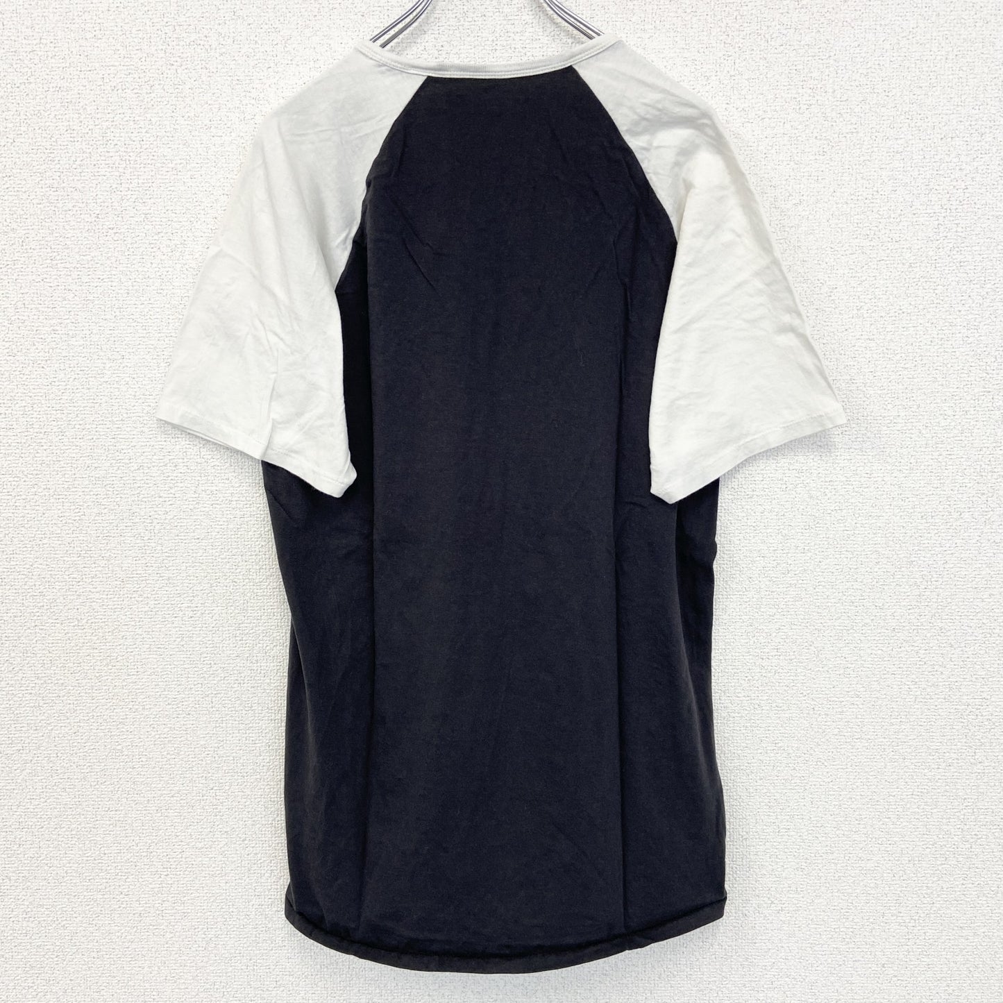 古着 used　LEVI’S　リーバイス　半袖プリントTシャツ　シングルステッチ　クルーネック　黒　白　バイカラー　XLサイズ