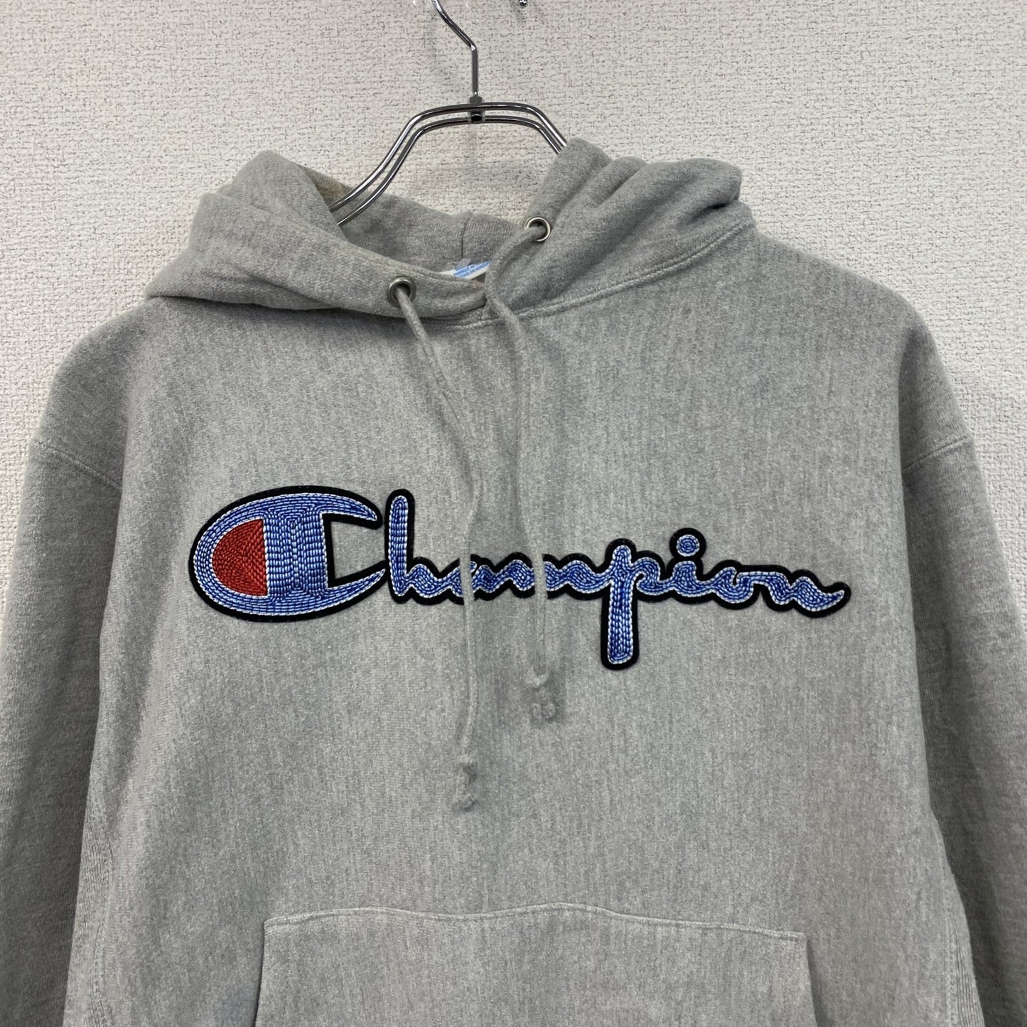 Champion　チャンピオン　リバースウィーブ　スウェットパーカー/フーディー　刺繡ロゴ　霜降りグレー　Mサイズ