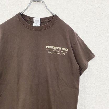 GILDAN　ギルダン　半袖バックプリントフォトTシャツ　Puckett's Grocery　アーチプリント　茶　ブラウン　Sサイズ