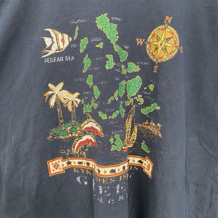 古着 used　半袖プリントTシャツ　地図　Kyklades　キクラデス諸島　クルーネック　レトロデザイン　紺　ネイビー　Lサイズ