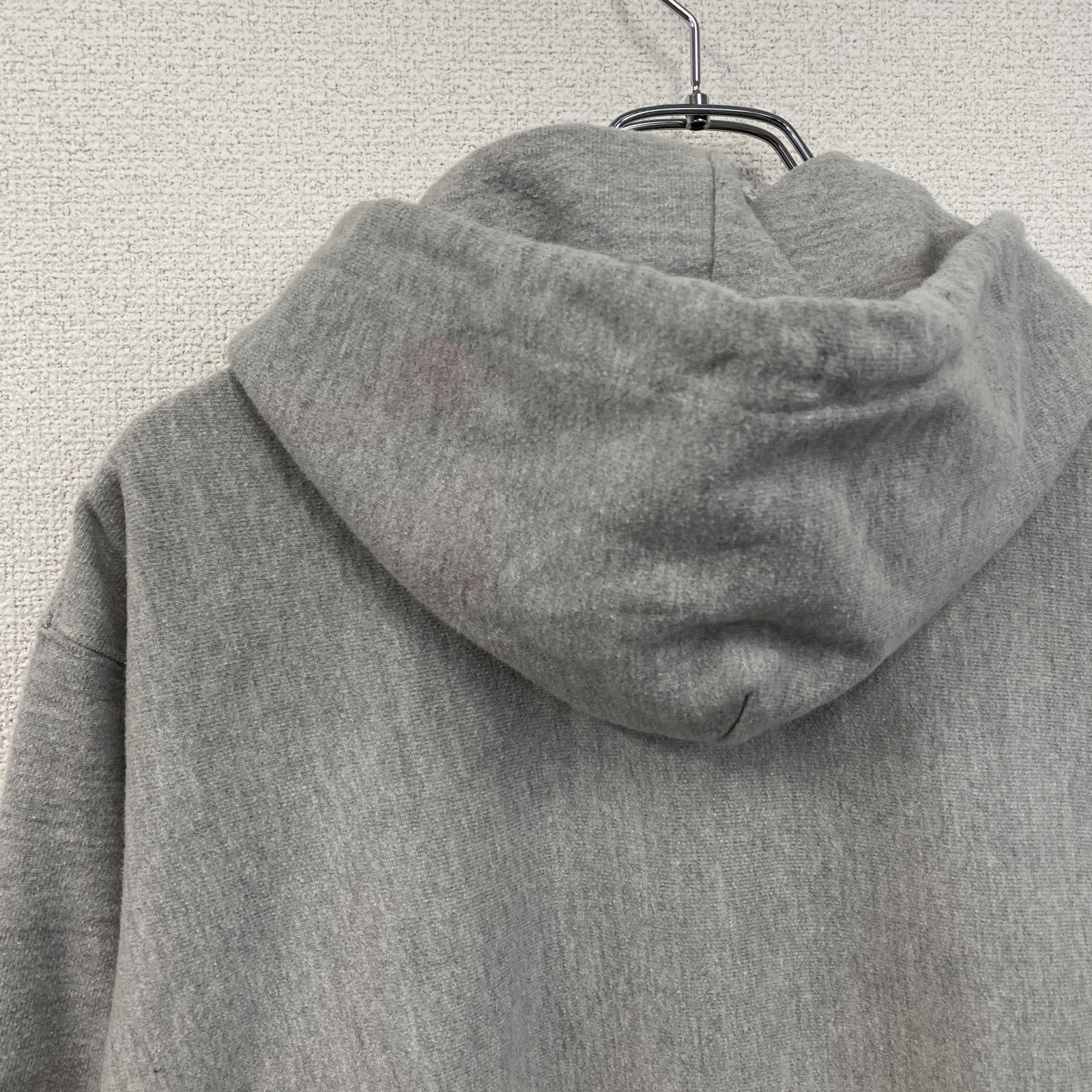 Champion　チャンピオン　リバースウィーブ　スウェットパーカー/フーディー　刺繡ロゴ　霜降りグレー　Mサイズ