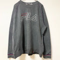 古着 used　FILA フィラ　長袖ビッグ刺繡ロゴデザインスウェット　トレーナー　クルーネック　　グレー　XLサイズ
