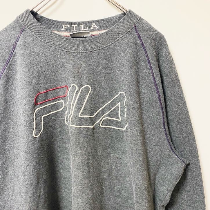 古着 used　FILA フィラ　長袖ビッグ刺繡ロゴデザインスウェット　トレーナー　クルーネック　　グレー　XLサイズ