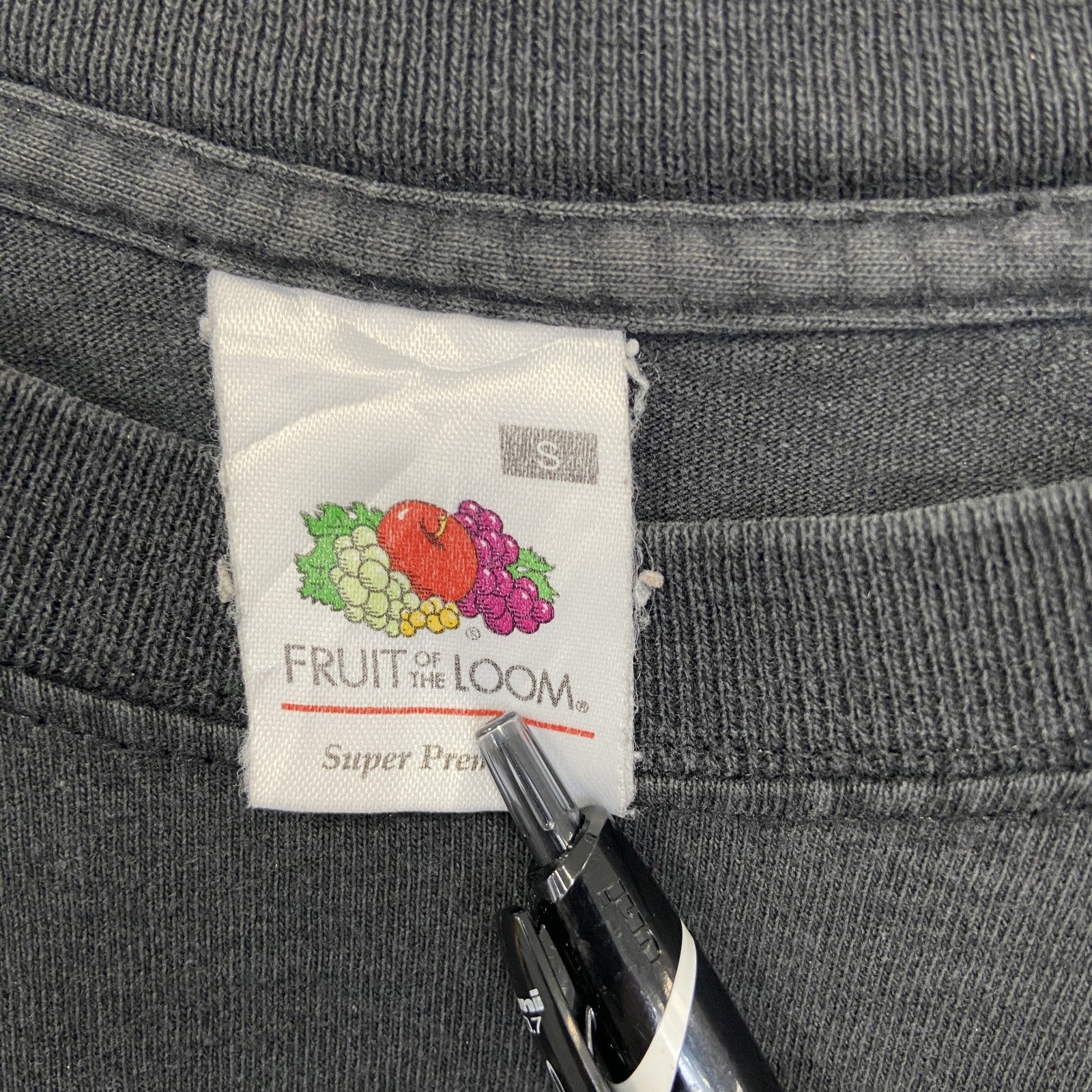 古着 used　FRUIT OF THE LOOM　半袖プリントTシャツ　象　クルーネック　シティーボーイ　黒　レトロ　Sサイズ