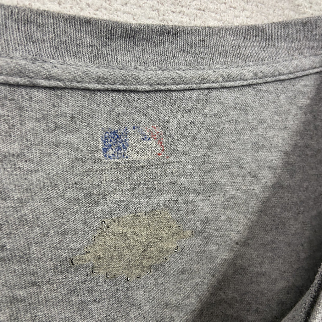 MAJOR LEAGUE BASEBALL　メジャーリーグベースボール　MLB　半袖プリントTシャツ　灰色　グレー