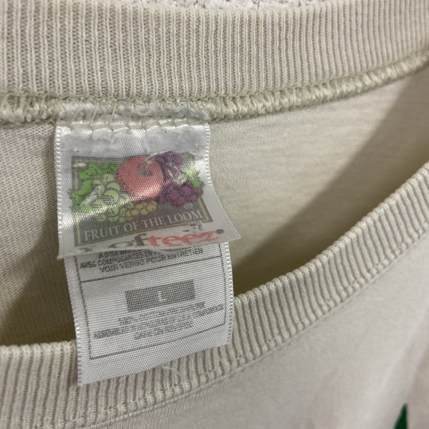 FRUIT OF THE LOOM　フルーツオブザルーム　半袖プリントTシャツ　ベージュ　Lサイズ
