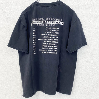 古着 used　PORT＆COMPANY　半袖プリントTシャツ　女子バスケットボール　レトロデザイン　黒　ブラック　Mサイズ