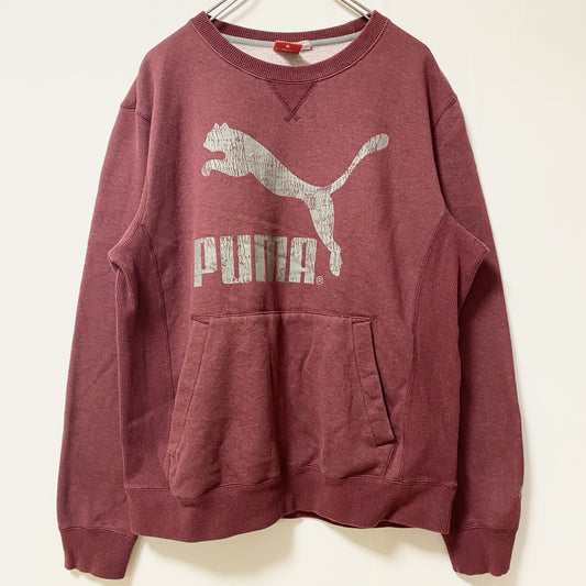 古着 used　PUMA プーマ　長袖ビッグロゴデザインスウェット　トレーナー　クルーネック　赤　フロントポケット　Mサイズ